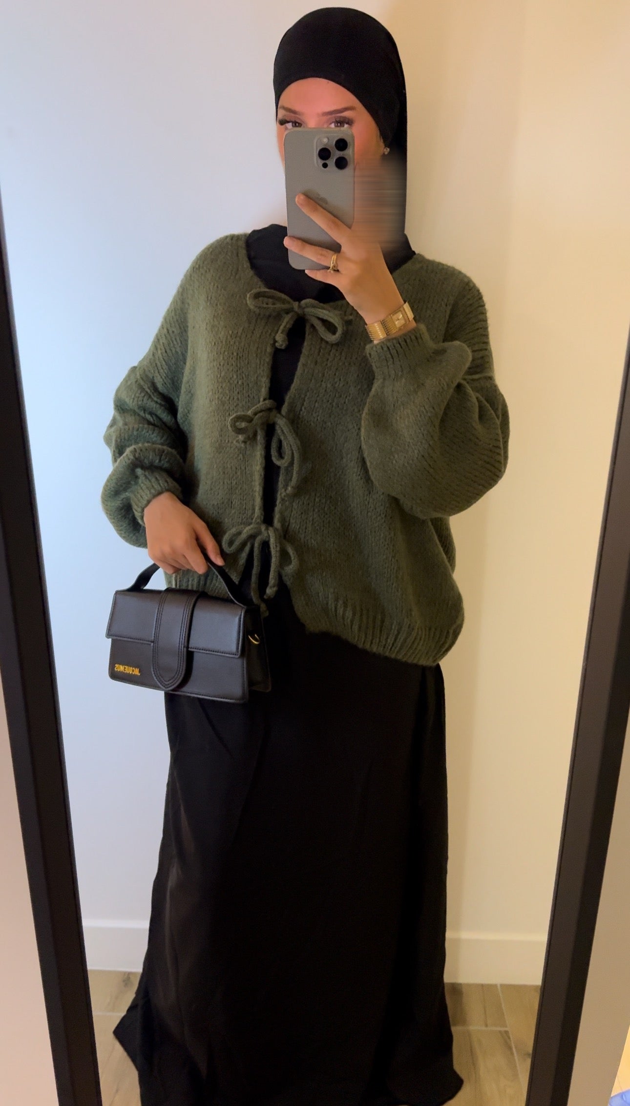 Pull À Noeud Nihed Kaki