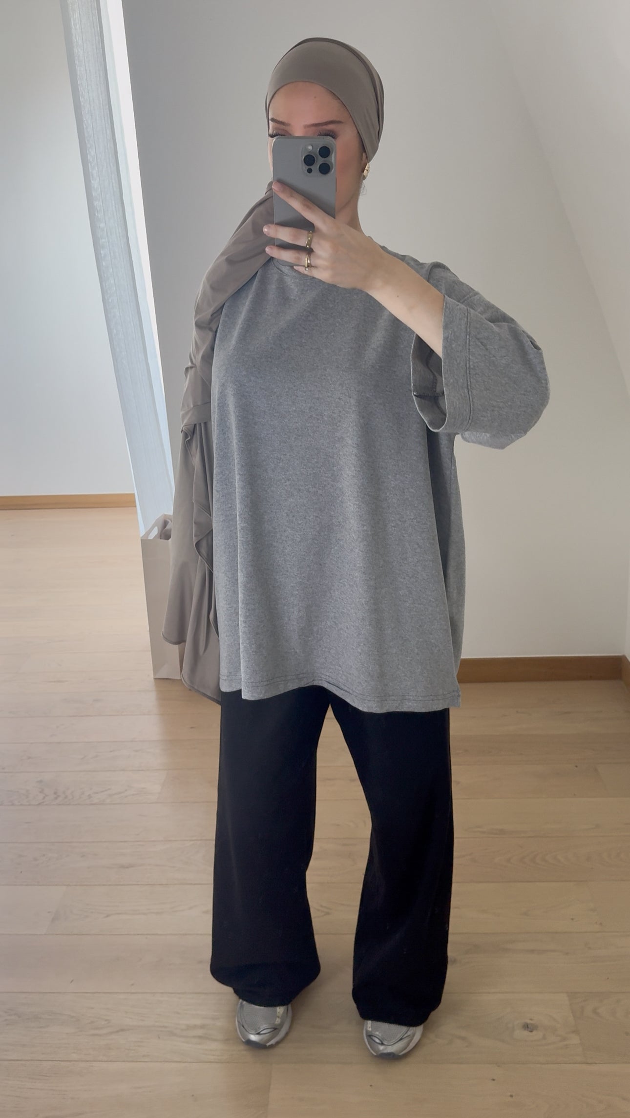 T-SHIRT MASTOUR GRIS