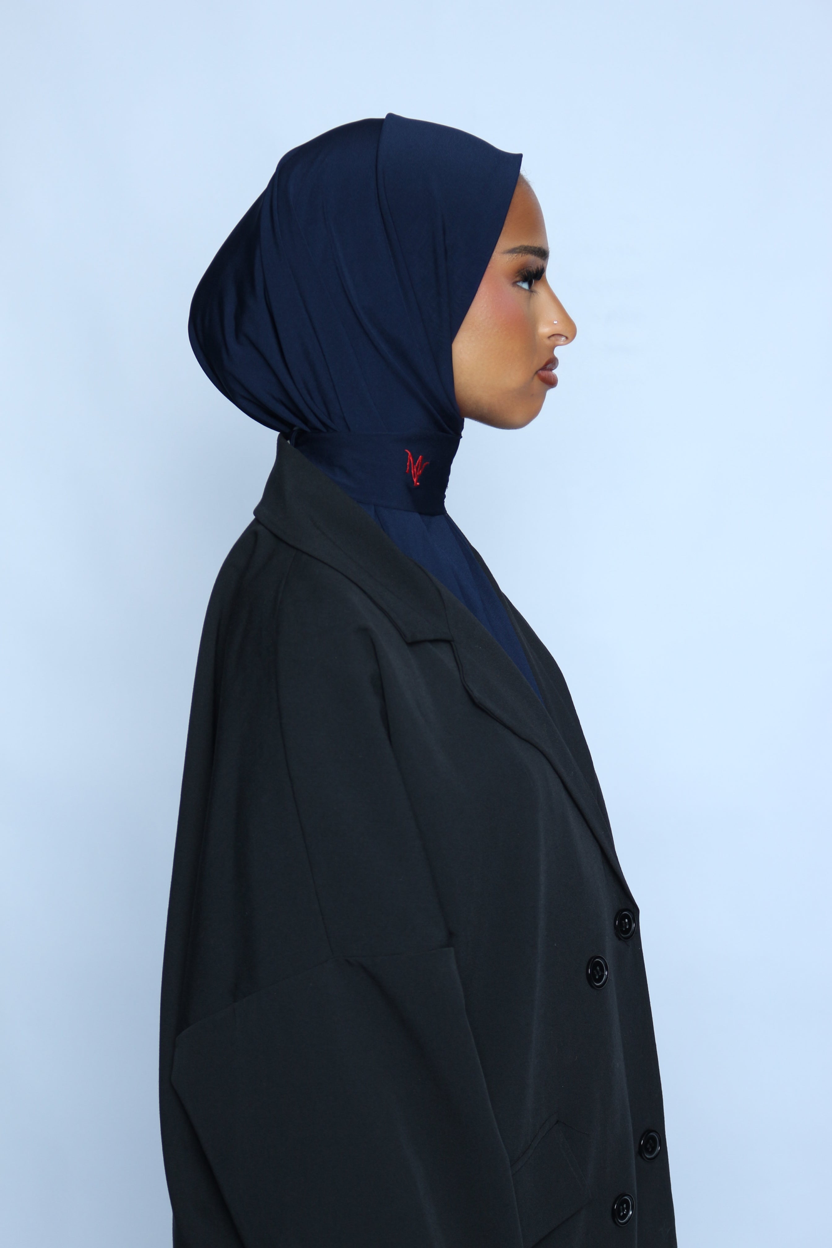 INSTANT CAP BLEU MARINE (logo rouge)