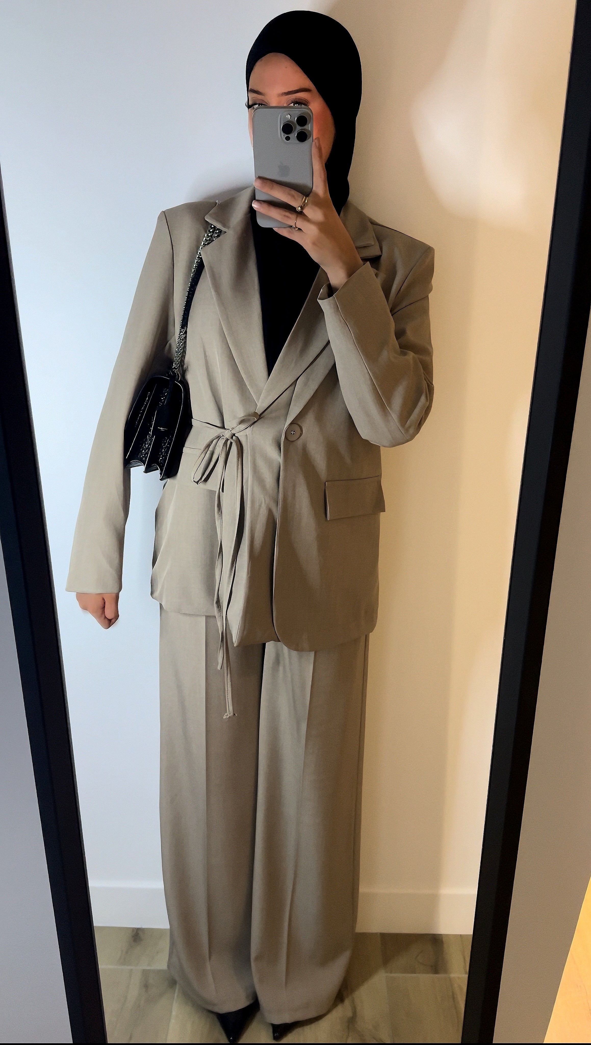 Ensemble Blazer À Noeud Taupe