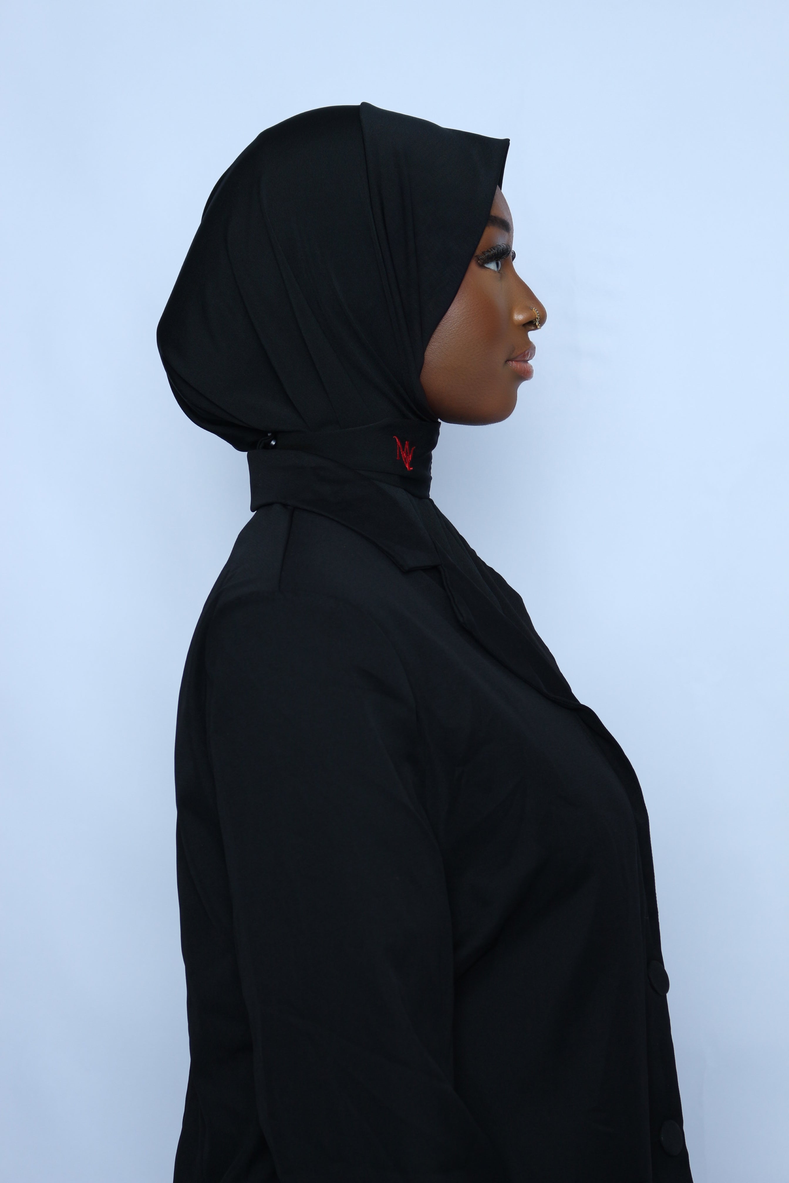 INSTANT CAP NOIR (logo rouge)